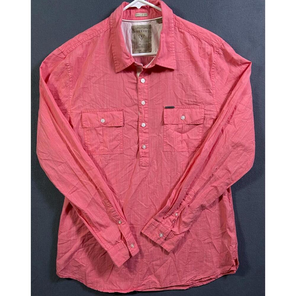 GUESS Men's Collard Regular Fit Button Up Size Large 1/4 Buttons
